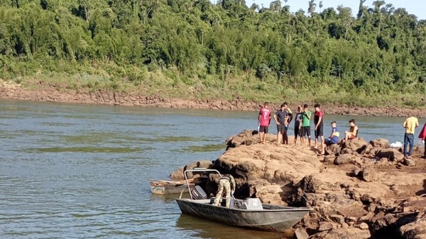 Niña y un hombre mueren ahogados en el río Paraná - Noticias Paraguay