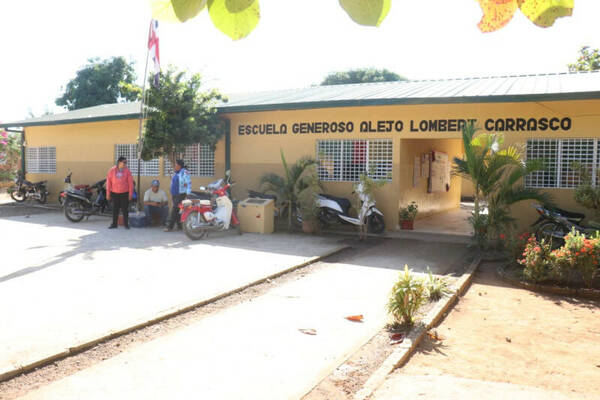 ¡¿Qué les pasó?! Estaban dando clases y de golpe alumnos “cambiaron de color”