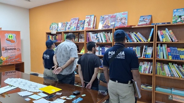Dos detenidos por intento de retirar G.250 millones con documento falso