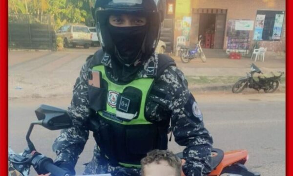 Niño regaló un dibujo a Linces para mostrarles su admiración