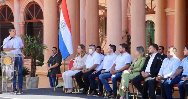 La Nación / Fonae marcará un hito en la historia de la educación y el combate a la pobreza, dice ministro