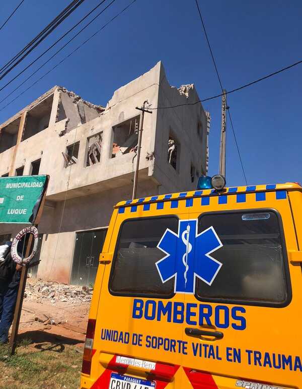 Derrumbe en edificio: Trabajadores afectados se encuentran estables - Unicanal