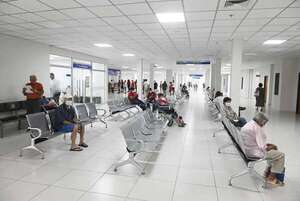 IPS: urgencias del Hospital 12 de Junio sin aire acondicionado desde hace cuatro meses, denuncian - Nacionales - ABC Color