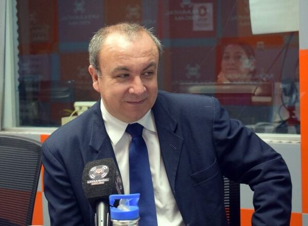 Hambre cero: "Yo lo veo como una oportunidad", dice exviceministro del MEC sobre proyecto · Radio Monumental 1080 AM