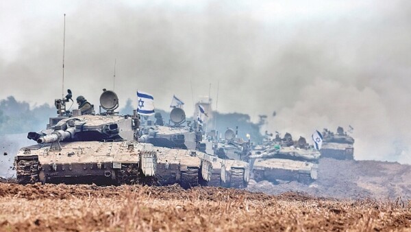 Mientras siguen los combates, se negocia una tregua en Gaza