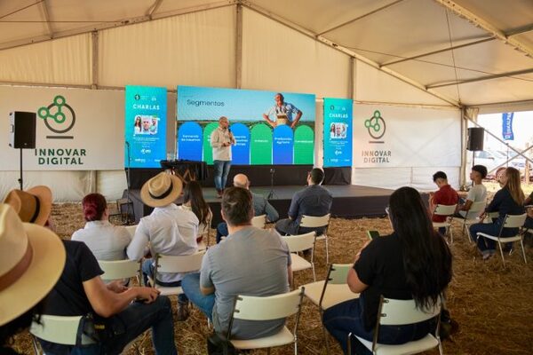 Ofrecen demostraciones prácticas sobre integración digital en su área tecnológica