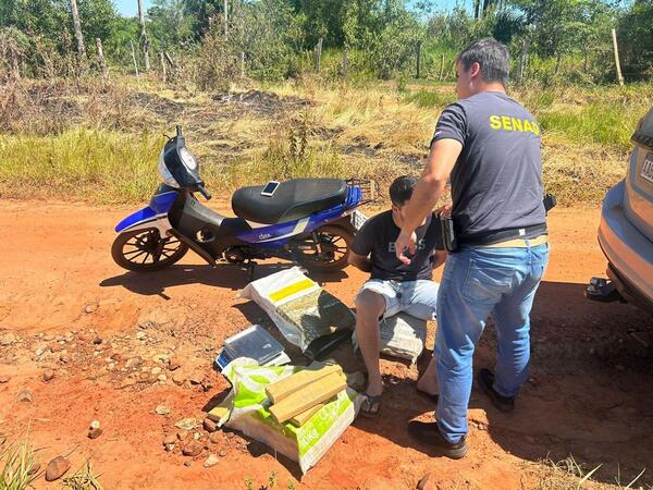 Cae hombre que trasladaba 67 kilos de marihuana en motocicleta - Unicanal