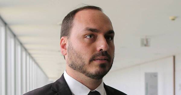 La Nación / Hijo de Bolsonaro, investigado