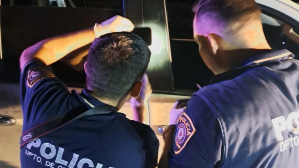 Madre e hija fueron amordazadas y maniatadas por delincuentes en violento asalto - Noticiero Paraguay