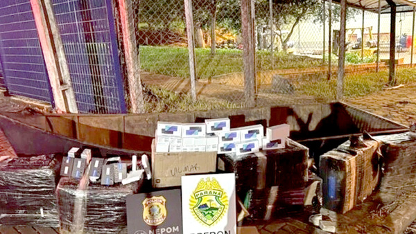 Policía del Brasil incauta embarcación con 300 celulares de contrabando en el Paraná - La Clave