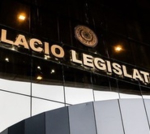 Diputados paga G. 12 millones a funcionaria por enviar correos - Paraguay.com