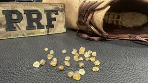 Paraguayo detenido con piedras preciosas en Cascavel - Noticias Paraguay