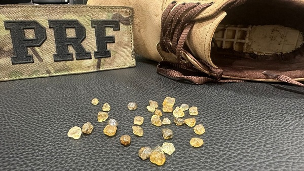 Paraguayo detenido con piedras preciosas en Cascavel - Noticias Paraguay