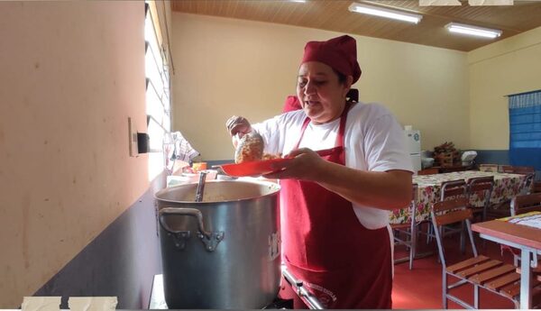 Director de ONG analiza proyecto hambre cero en escuelas: “No hay claridad ni certeza de que vaya a cambiar” · Radio Monumental 1080 AM