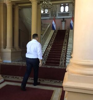 Juancho Acosta no fue recibido por Santi Peña, ayer en Palacio de López