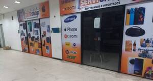 Diario HOY | Comitiva interviene local comercial denunciado por estafa