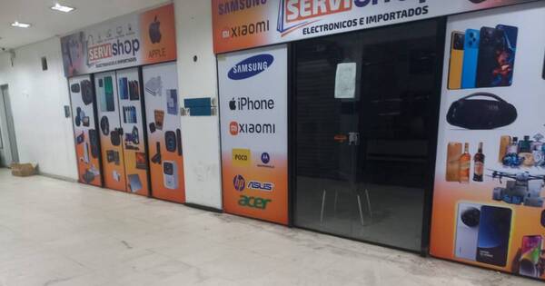 Diario HOY | Comitiva interviene local comercial denunciado por estafa