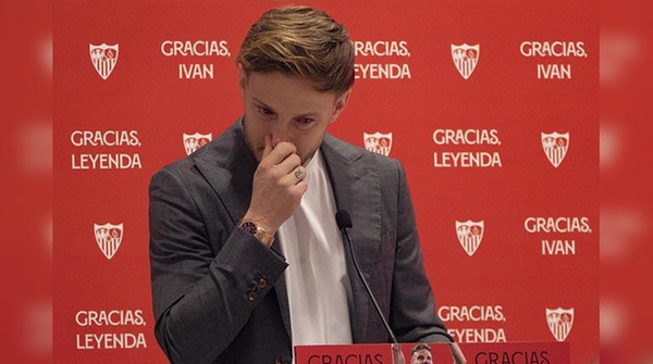 Rakitic oficializa su marcha del Sevilla