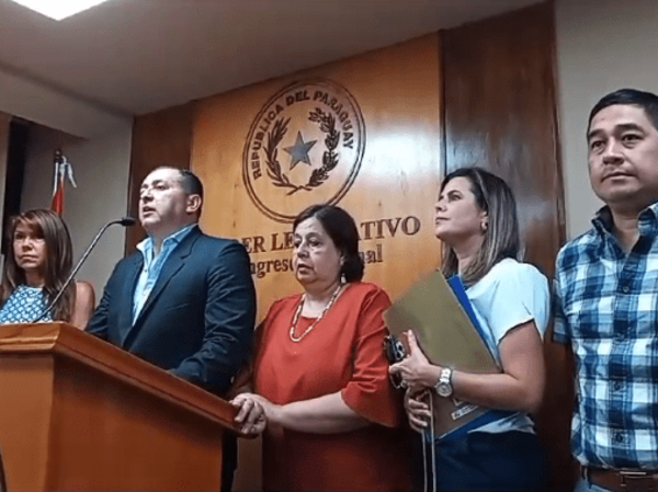 Hambre cero: senadores opositores califican de tramposo, discriminatorio y maléfico el proyecto · Radio Monumental 1080 AM