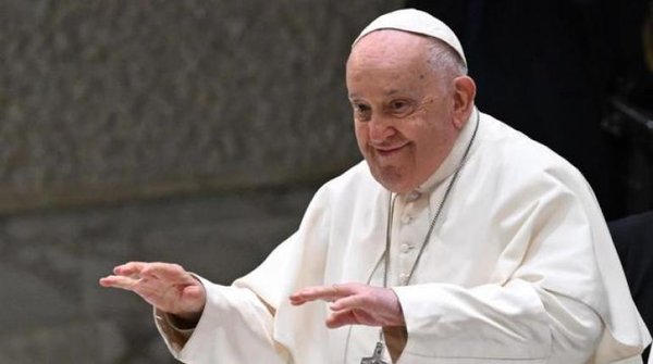 El papa Francisco cree que es urgente un alto el fuego global