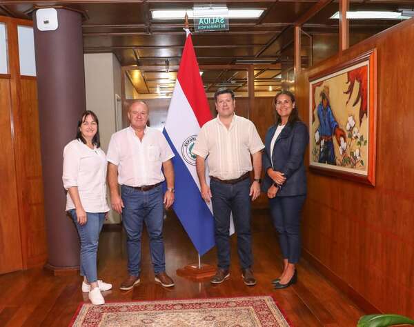 Autoridades buscan impulsar parque industrial en San Juan del Paraná