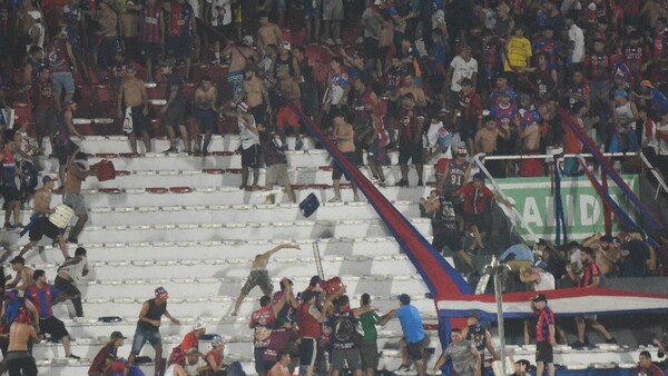 Violencia en el estadio: “Antes del partido te piden plata y después ya te asaltan”