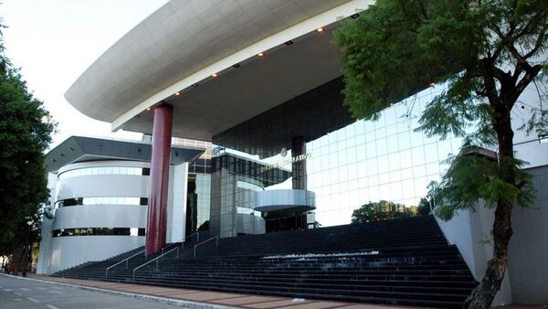 Congreso cuenta con una jefa del Café que cobra G. 13 millones