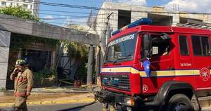 Diario HOY | Principio de incendio en local abandonado en el centro de Asunción