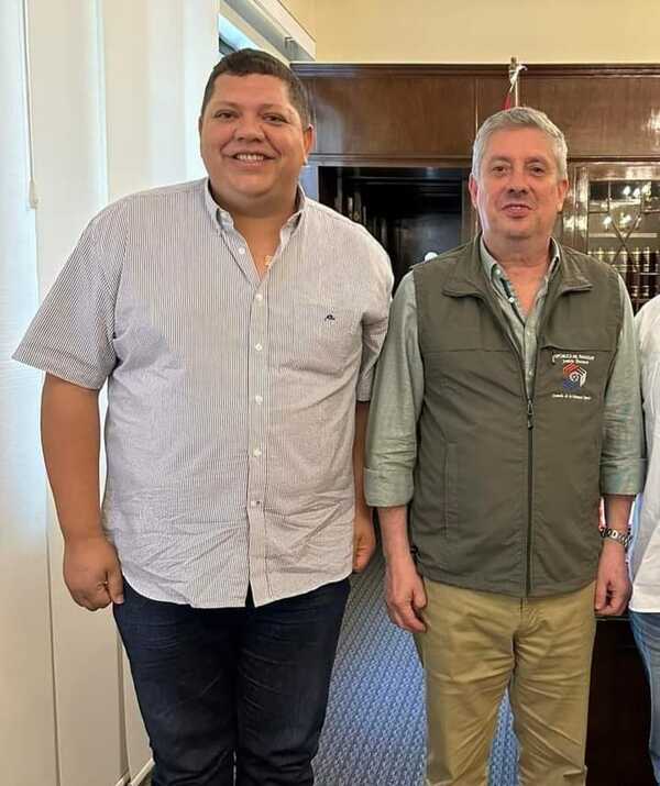 Juancho dice que mantuvo una reunión muy "productiva" con ministro del TSJE
