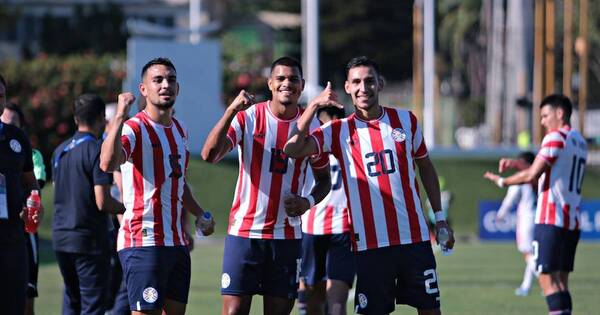 La Nación / Paraguay clasifica al cuadrangular final
