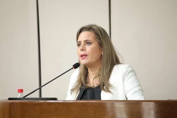 Fiscala Machuca debe ser procesada, dice Kattya González - Política - ABC Color