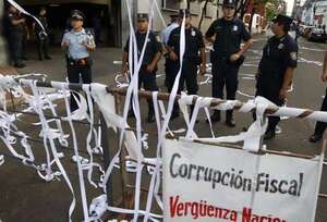 Paraguay sigue como subcampeón sudamericano en corrupción - Política - ABC Color