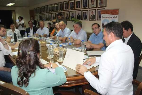 Gremios de la producción difieren en el abordaje de la norma UE-1115/23 - Nacionales - ABC Color