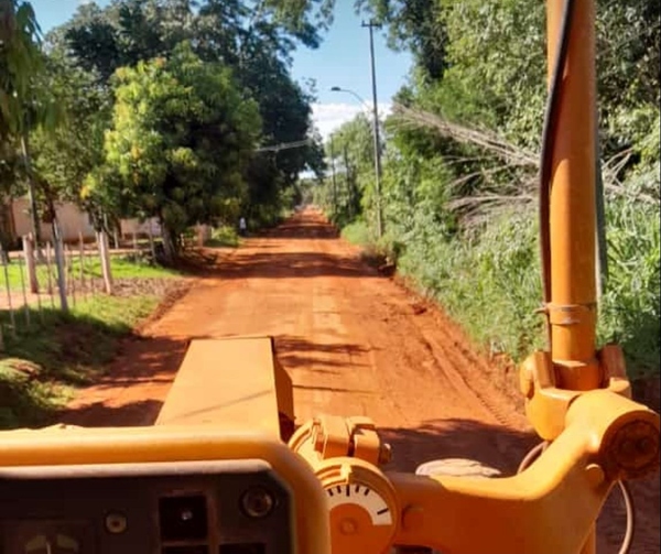 Equipos viales recuperan la transitabilidad de caminos vecinales en San Pedro - .::Agencia IP::.