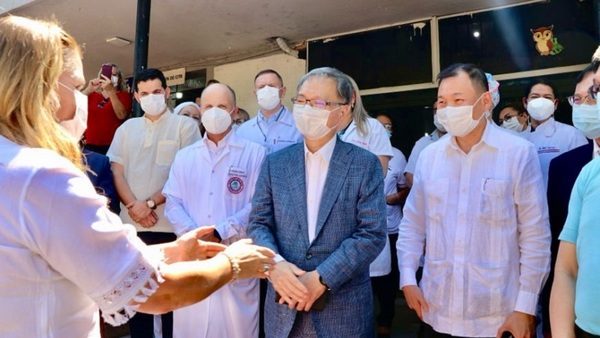 Ministro de Salud de Taiwan está de visita en Paraguay