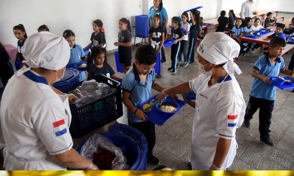 Cierran sus oficinas por tres días en protesta contra Hambre cero, en la Municipalidad de Ypejhú