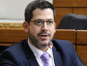 Hambre Cero: Raúl Latorre anuncia creación de mesa de trabajo con ministros, gobernadores e intendentes · Radio Monumental 1080 AM