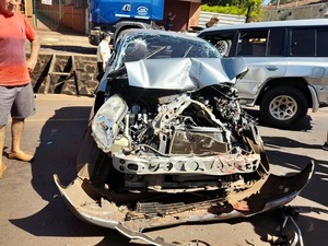 Accidente sobre la Ruta Sexta: un camion se llevo varios vehiculos por delante