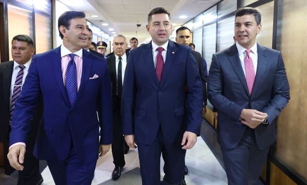 Peña le encarga a Alliana rebajar crisis por reforma del Fonacide