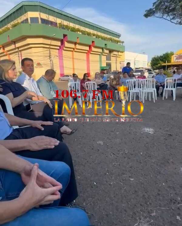 Comerciantes y autoridades participaron de un conversatorio en la línea internacional - Radio Imperio 106.7 FM