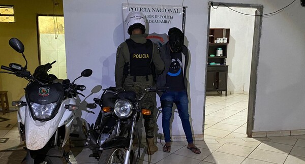 Tras aprehensión de un sujeto, agentes de la Policía recuperan cuatro motocicletas - Oasis FM 94.3