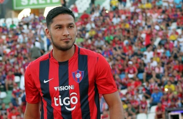 Cerro Porteño pesca por Bruno Valdez y puja contra un equipo chileno