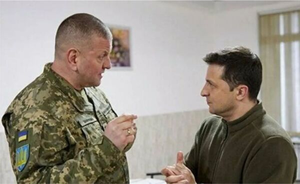 Zelensky pone en peligro la unidad nacional ucraniana al pretender destituir el jefe de las FFAA - Informatepy.com
