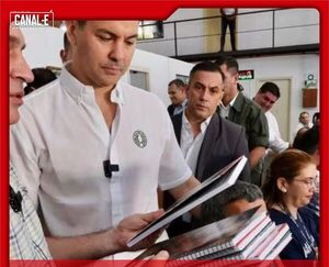 ENCARGADO DE REPARTIR LOS KITS ESCOLARES FUE DETENIDO POR ROBAR LOS ÚTILES