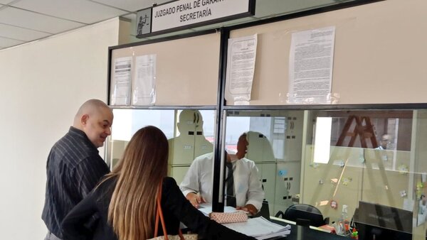 Suspenden audiencia de Payo Cubas en caso manifestaciones frente al TSJE