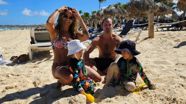 [GALERÍA] ¡Mirá cómo se relaja el cantante de los Kchiporros en sus vacaciones!