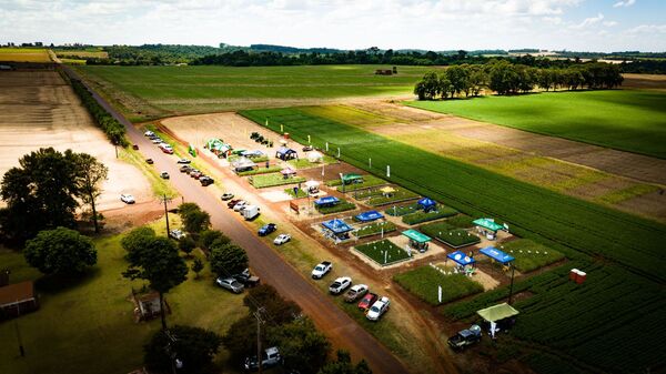 Genética, insumos y maquinarias en Día de Campo de la Cooperativa Pirapó
