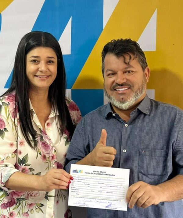 Carlos Bernardo deja el MDB y se incorpora a filas de Unión Brasil