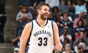 Versus / Los Memphis Grizzlies retiran la camiseta 33 de Marc Gasol