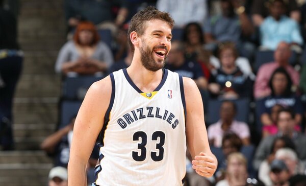 Versus / Los Memphis Grizzlies retiran la camiseta 33 de Marc Gasol